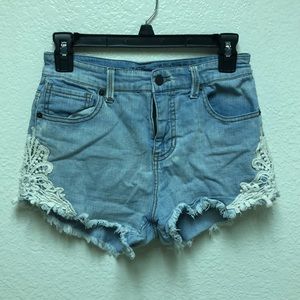 High waisted jeans shorts with lace detail